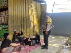 Sasar Anak Muda Nongkrong, Polsek Nguling Gencarkan Imbauan Cegah Kriminalitas dan Aksi Gangster