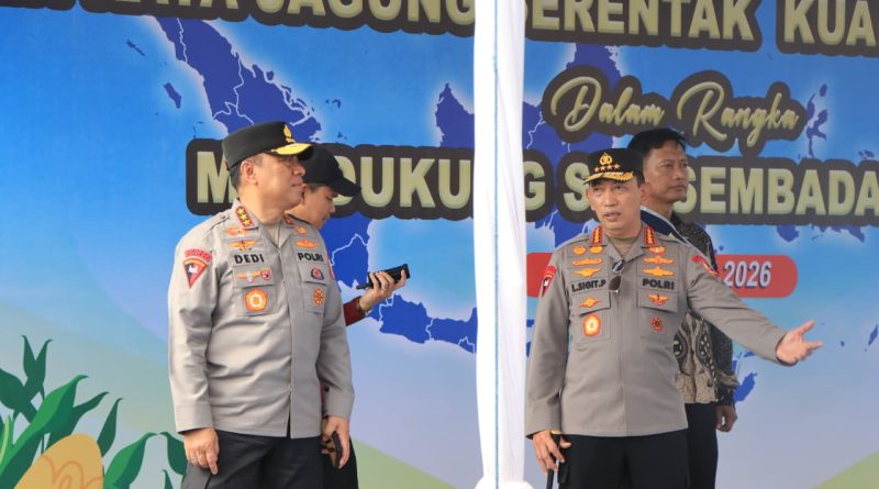 Polri Bersama Petani Jagung Tuban Bersiap Sambut Kehadiran Presiden RI pada Panen Raya