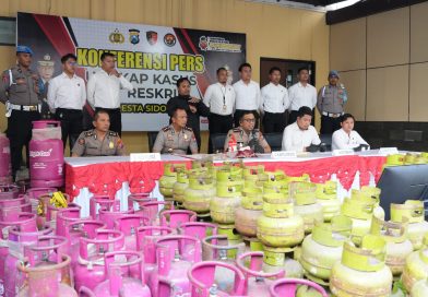 Polresta Sidoarjo Ungkap Sindikat LPG Oplosan di Rumah Kontrakan Amankan Dua Tersangka