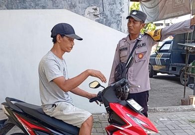 Bhabinkamtibmas Polsek Pohjentrek Aktif Sambang Desa, Perkuat Kamtibmas Bersama Warga
