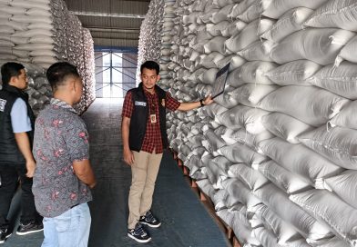 Satgas Pangan Polres Ngawi Cek Gudang Bulog Pastikan Stok Beras dan Jagung Aman