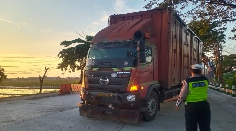 Korlantas Polri Laksanakan Penegakan Hukum Pembatasan Operasional Angkutan Barang di Jalur Pantura