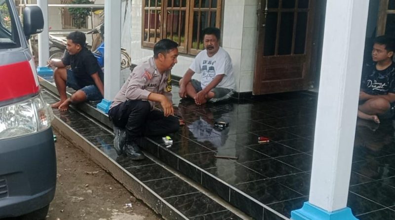 Bhabinkamtibmas Polsek Grati Aktif Sambang Desa, Ajak Warga Tingkatkan Siskamling