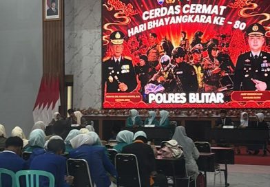 Peduli Pendidikan, Polres Blitar Gelar Lomba Cerdas Cermat Pelajar Sambut Bhayangkara ke-80