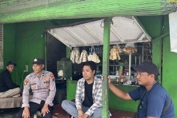 Bhabinkamtibmas Polsek Nguling Aktif Sambang Warga, Perkuat Kamtibmas di Desa Binaan