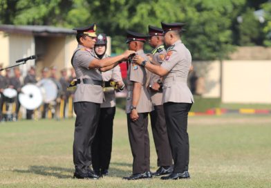 Anak Buruh Tani Jadi Lulusan Terbaik Predikat Cendekia Bintara Kemampuan Brimob di SPN Polda Jatim