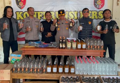Patroli Kring Serse Berbuah Hasil, Polsek Purworejo Amankan Ratusan Botol Miras Ilegal