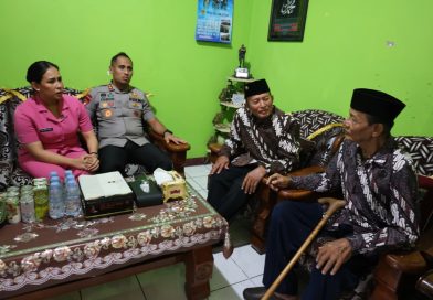 Wujud Kepedulian Polri di Hari Bhayangkara ke-80, Polres Pasuruan Kota Gelar Anjangsana kepada Anggota Polri, Bhayangkari dan Purnawirawan Polri yang Sedang Sakit
