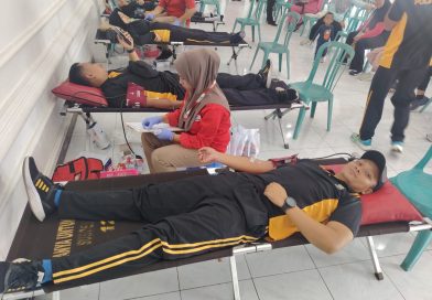 Ratusan Personil Polres Pasuruan Kota Ikuti Donor Darah Dalam Rangka Bakti Sosial Hari Bhayangkara Ke 80 Tahun 2026