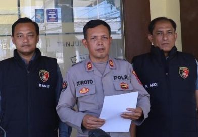 Polres Pelabuhan Tanjungperak Bongkar Sindikat Pencuri Belasan Unit AC, Empat Tersangka Diamankan
