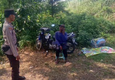Bhabinkamtibmas Polsek Grati Turun ke Lahan, Dampingi Petani Wujudkan Swasembada Pangan
