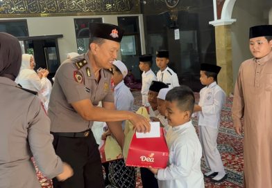 Polres Pasuruan Kota Gelar Santunan Anak Yatim Piatu dan Binrohtal, Wujudkan Personel Beriman, Humanis, dan Berintegritas