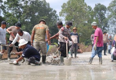 Gotong Royong Bersama Satgas Ops Damai Cartenz, Warga Mimika Rasakan Manfaat Akses Pemakaman yang Lebih Baik