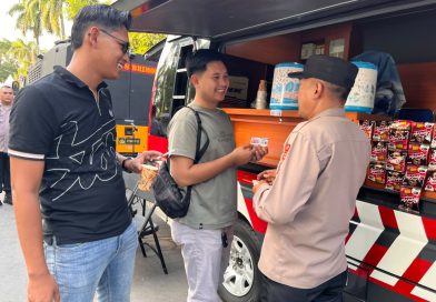 Pojok Kamtibmas Polres Ngawi Hadir di Pasar Krompol Ajak Warga Jaga Kamtibmas