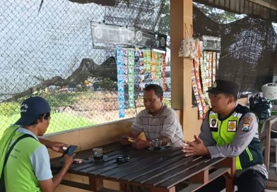 Patroli Jalur Pantura Polsek Rejoso Ditingkatkan, Cegah Gangguan Kamtibmas dan Perkuat Kedekatan dengan Warga