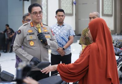 Polda Jatim Kembalikan Mobil dan Motor Hasil Ungkap Kasus Curanmor kepada Para Korban Tanpa Biaya