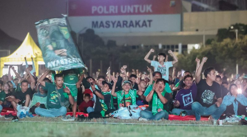 Polda Jatim Gelar Nobar Final Piala Presiden 2026, Ribuan Bonek Mania Dukung Persebaya dari Lapangan Mapolda