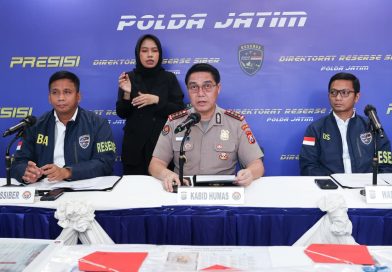Polda Jatim Bongkar Sindikat Penipuan Online Emas Murah, Lima Tersangka Diantaranya Warga Binaan Lapas Diamankan