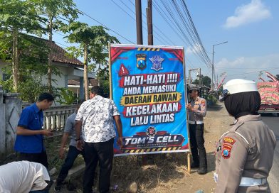 Polres Jember Masifkan Edukasi Berkendara Aman di Titik Rawan Kecelakaan